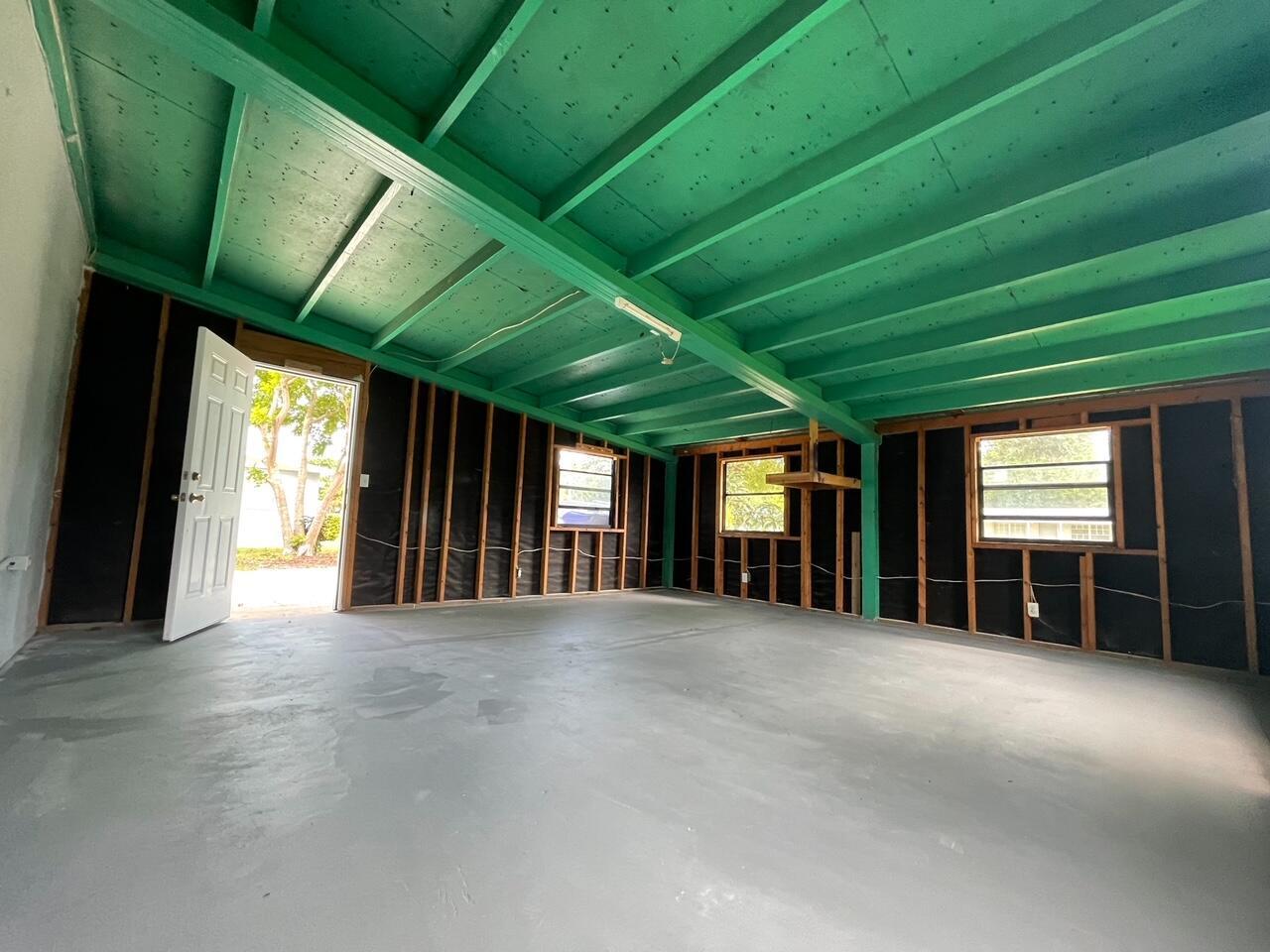 IXORA PARK PLAT NO 5 - Residential Lease