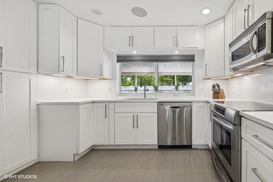 ROYAL OAK HILLS - Residential