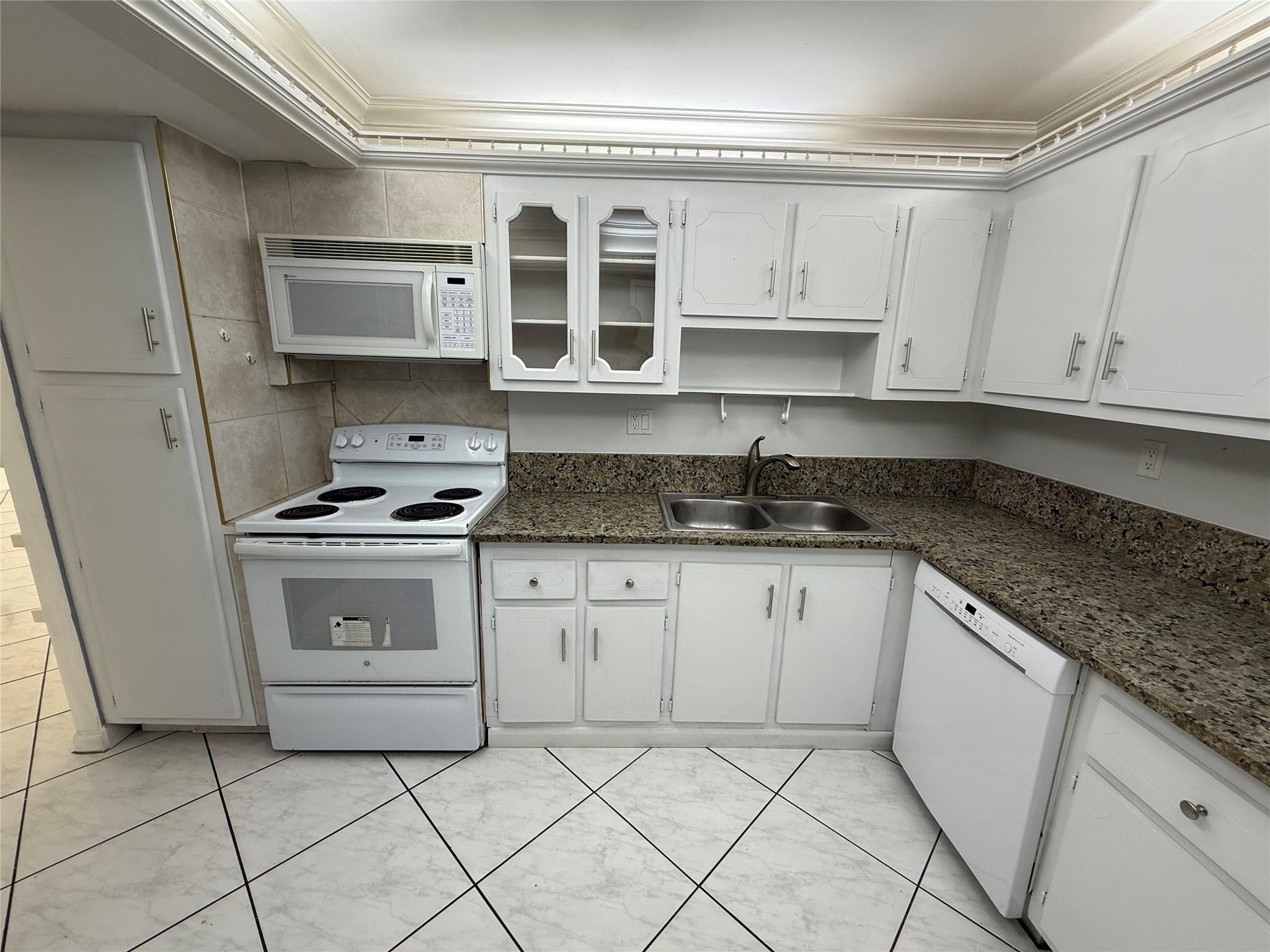 1833 S Ocean Drive 808