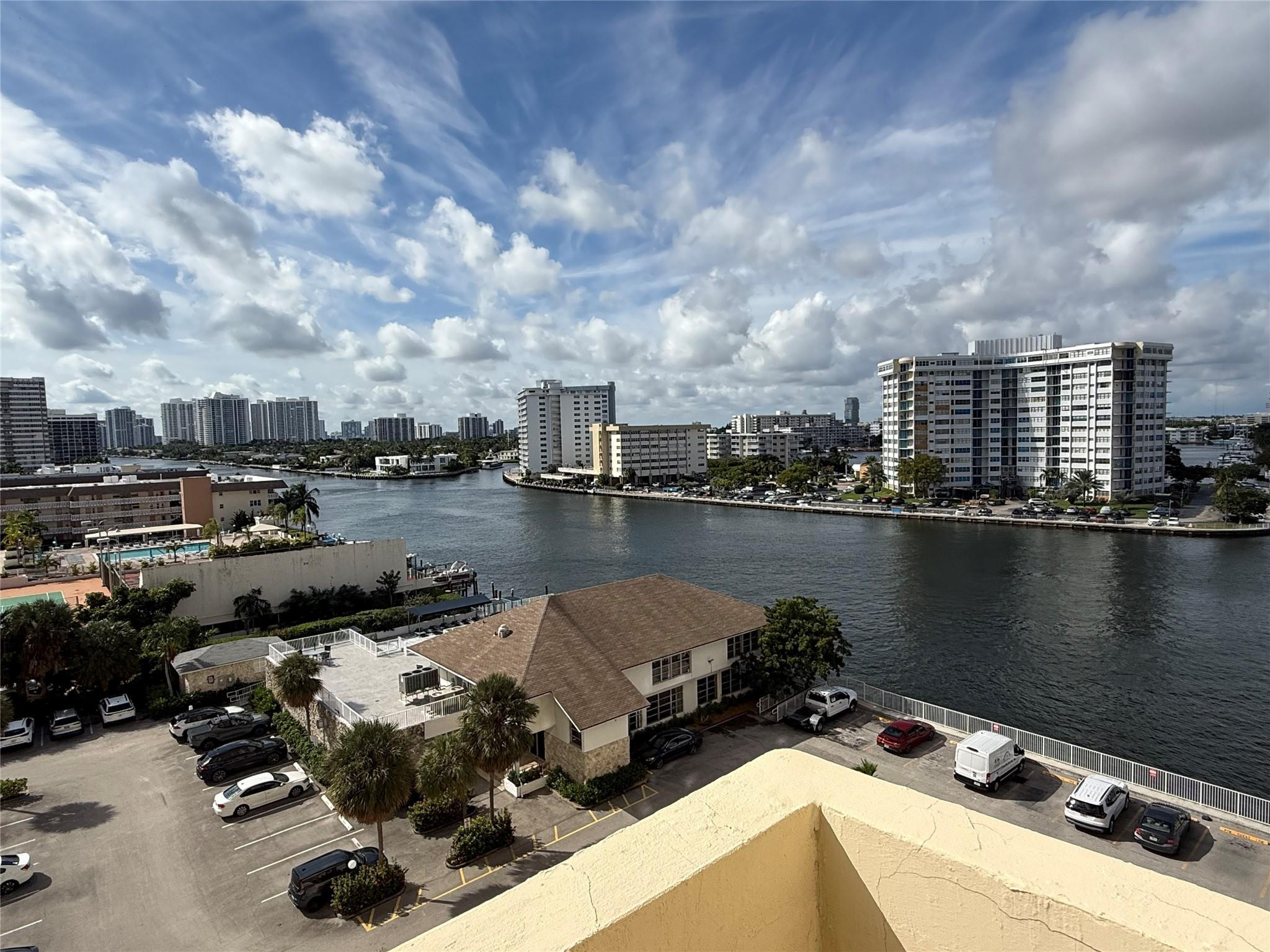 PLAZA TOWERS NORTH CONDO - Residential