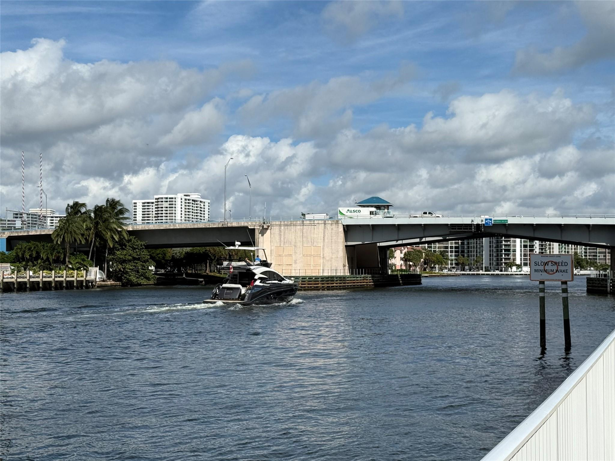 PLAZA TOWERS NORTH CONDO - Residential