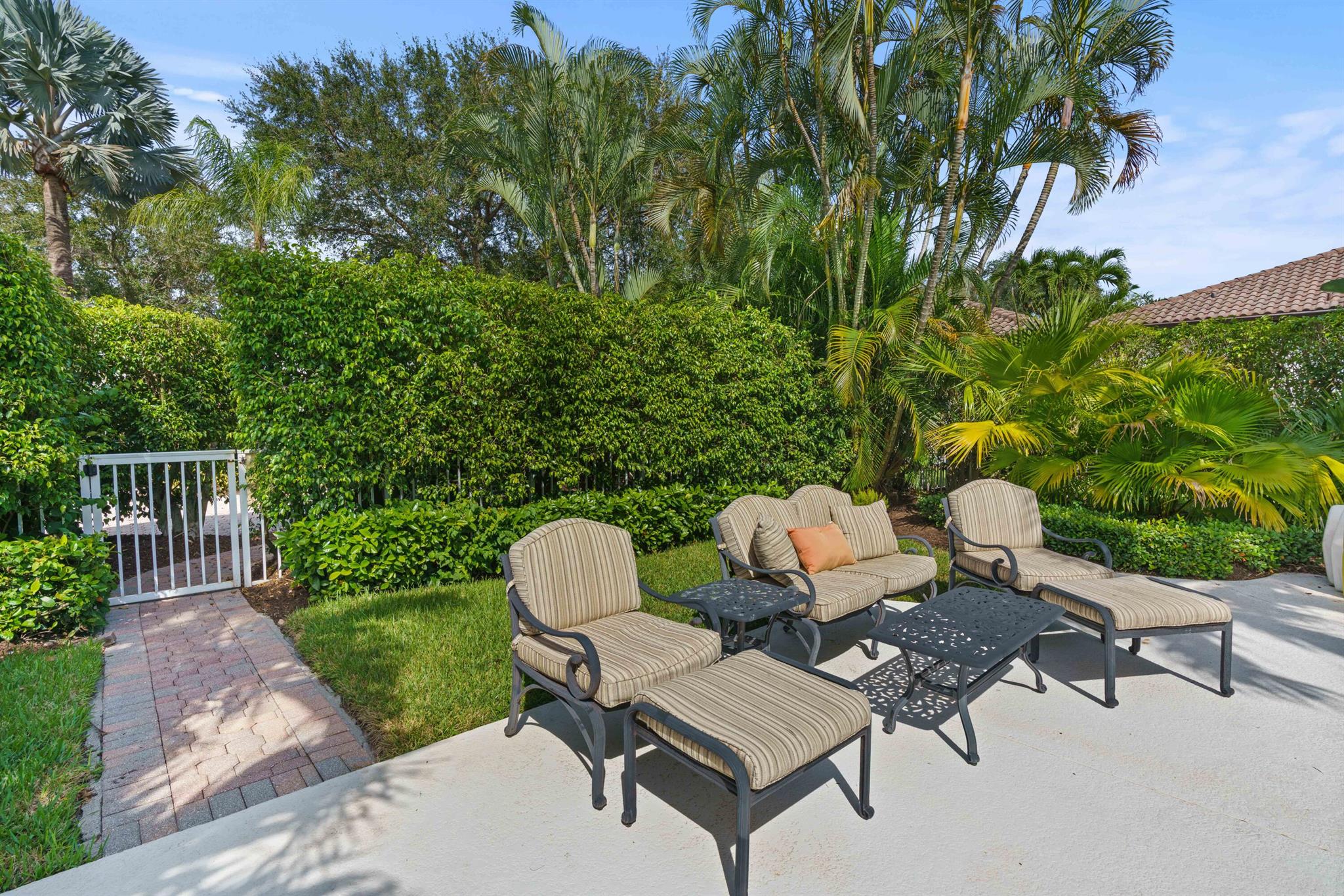 Admirals Cove - Residential