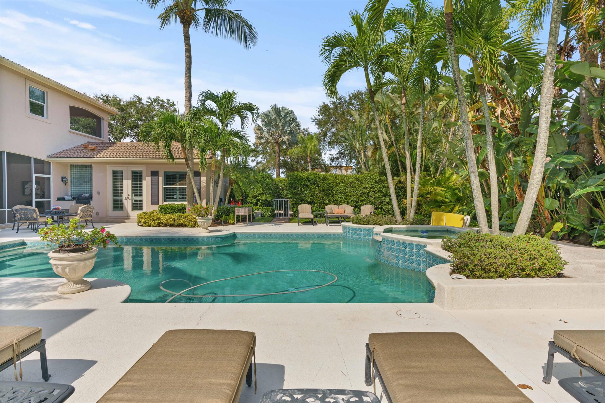 Admirals Cove - Residential