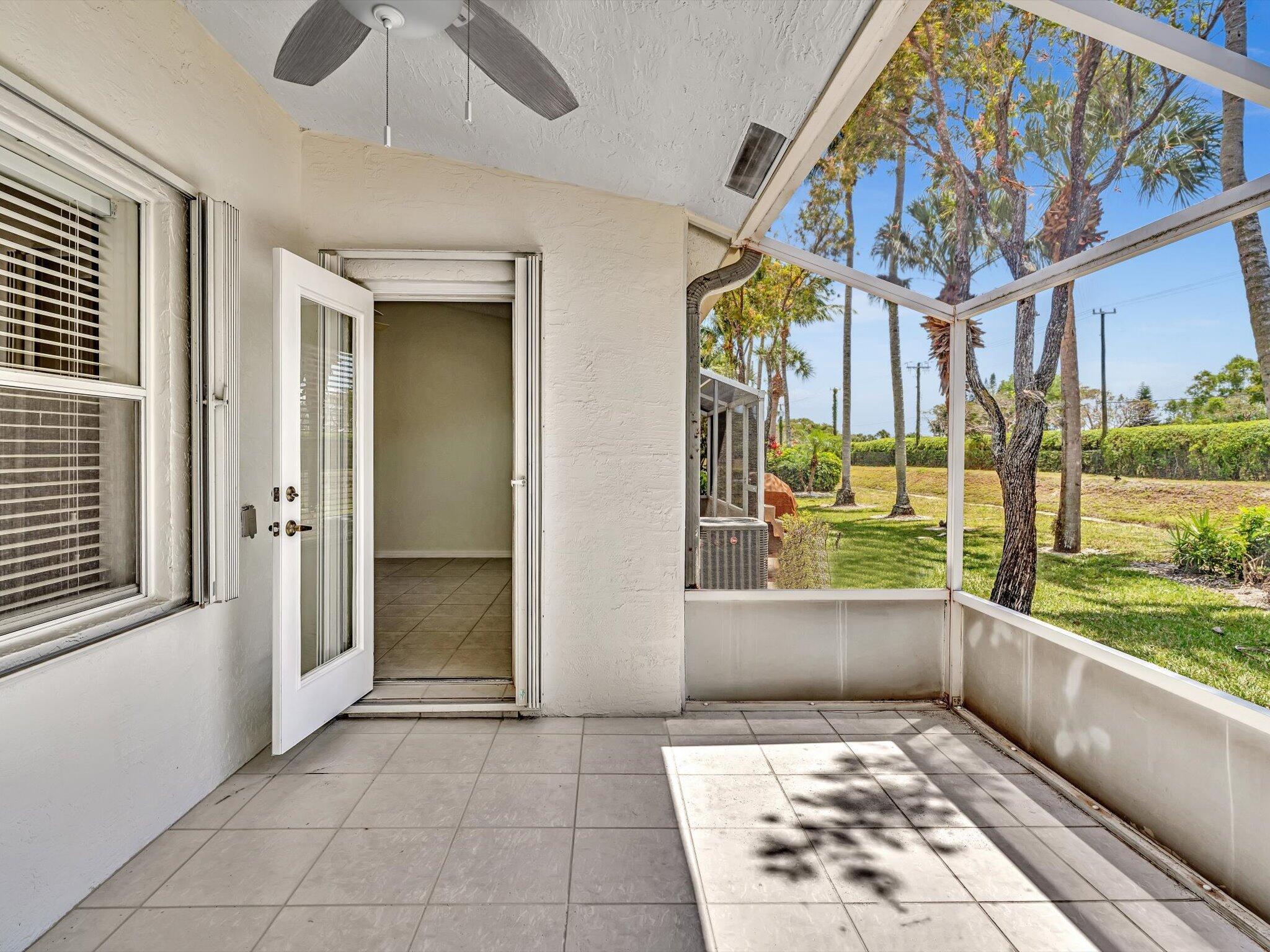 FLORAL LAKES - Residential Lease