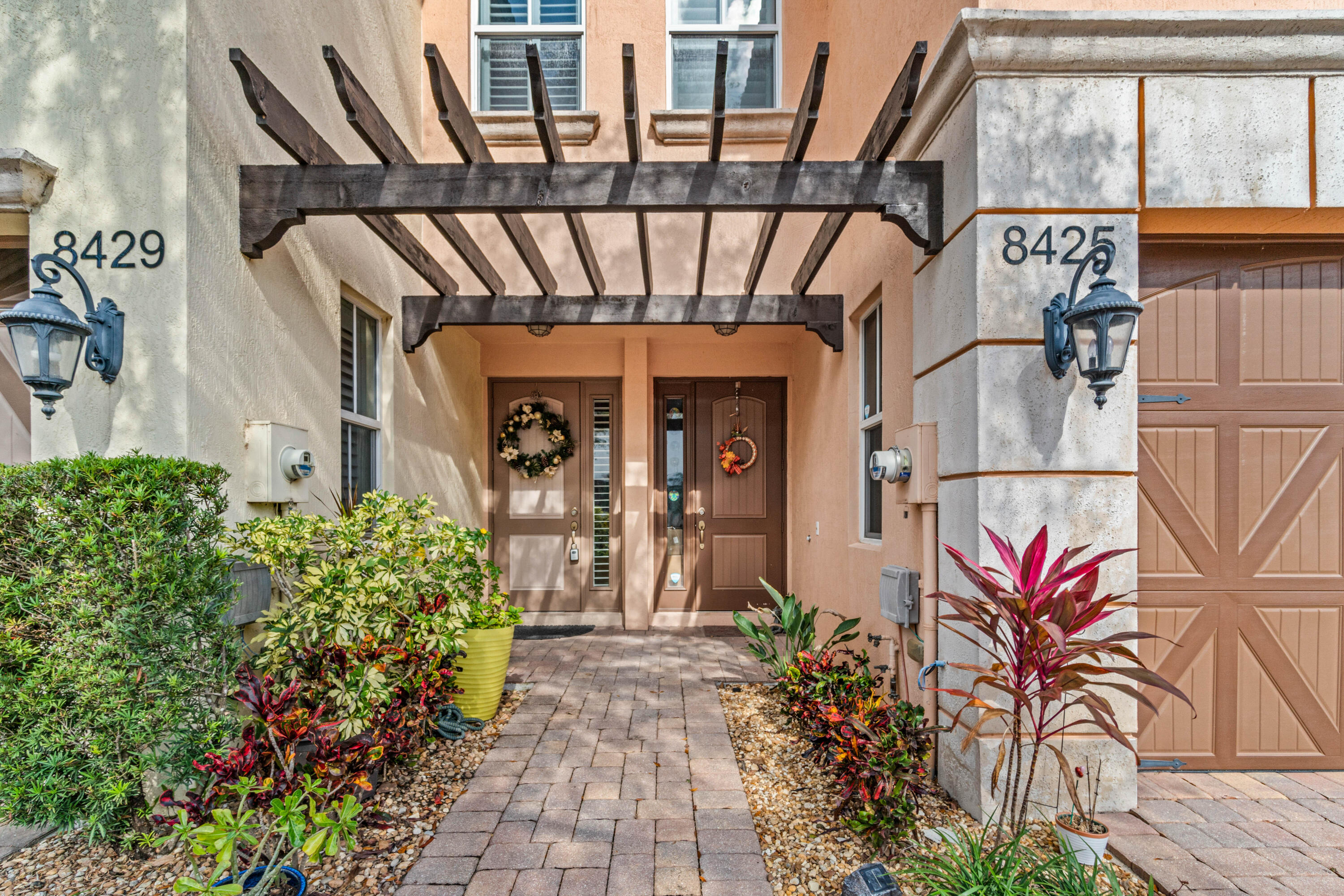 Properties 8429 Cocoplum Sound Lane