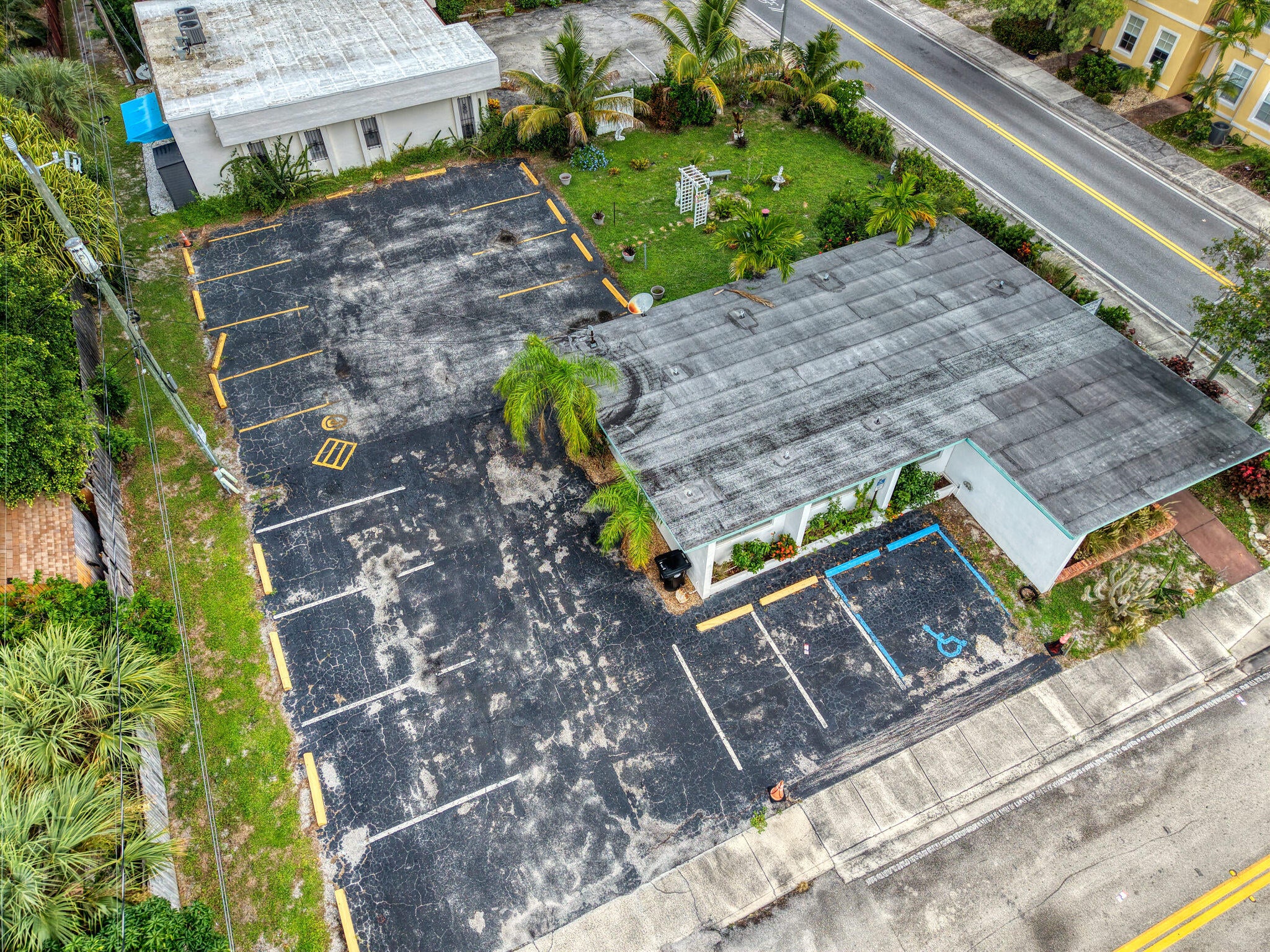 1601 N FEDERAL Highway