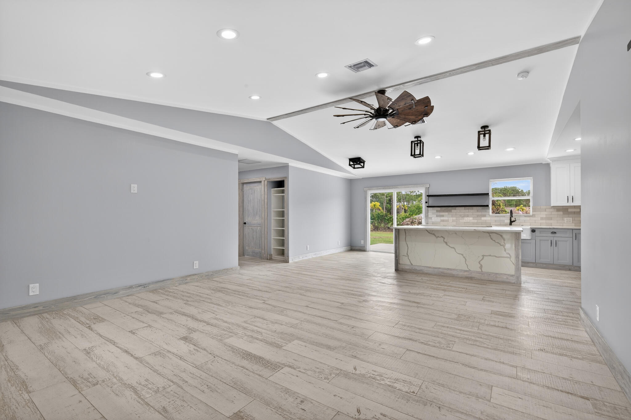 12316 Orange Boulevard