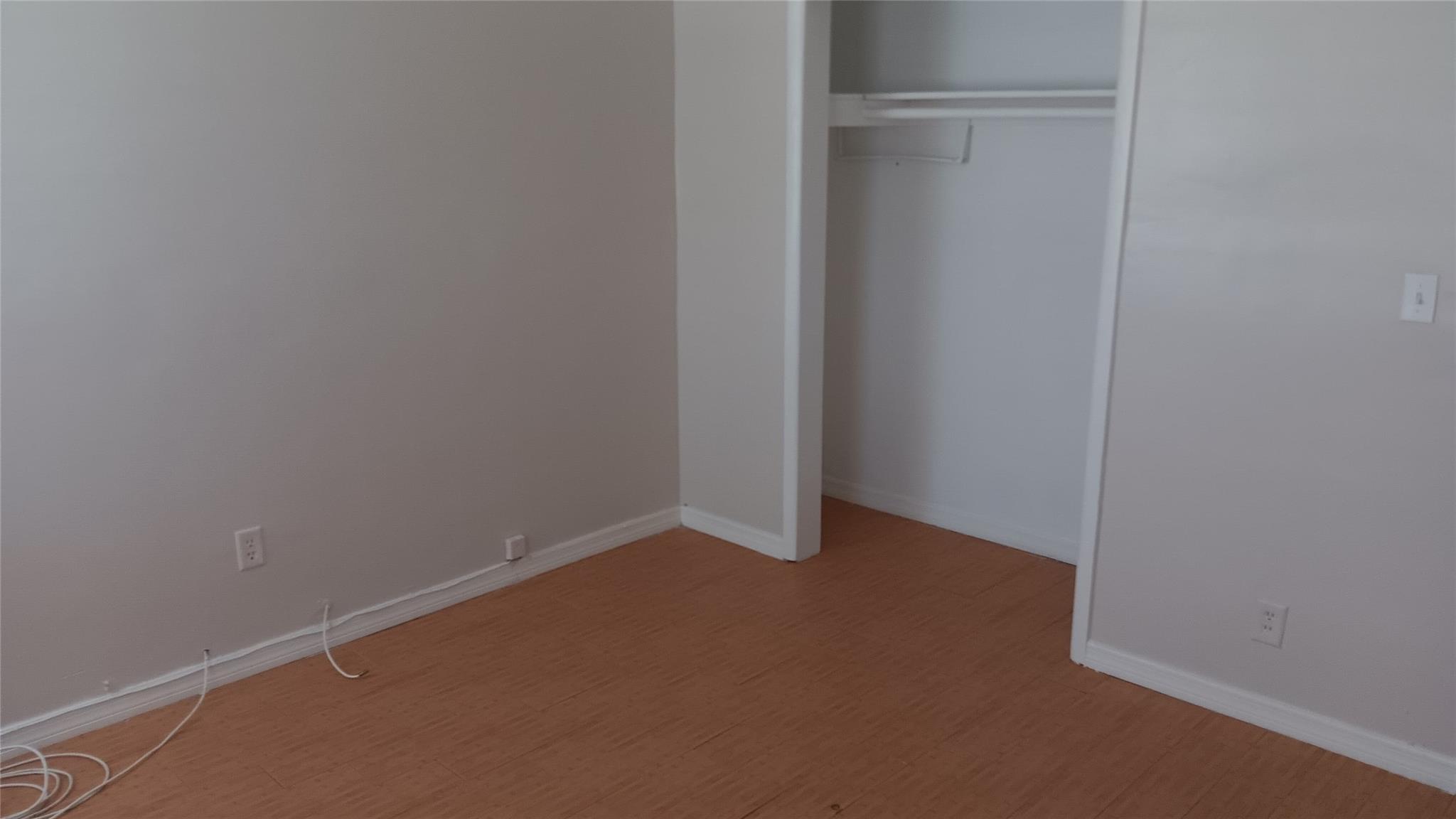 Cresthaven 10 46-25 B - Residential