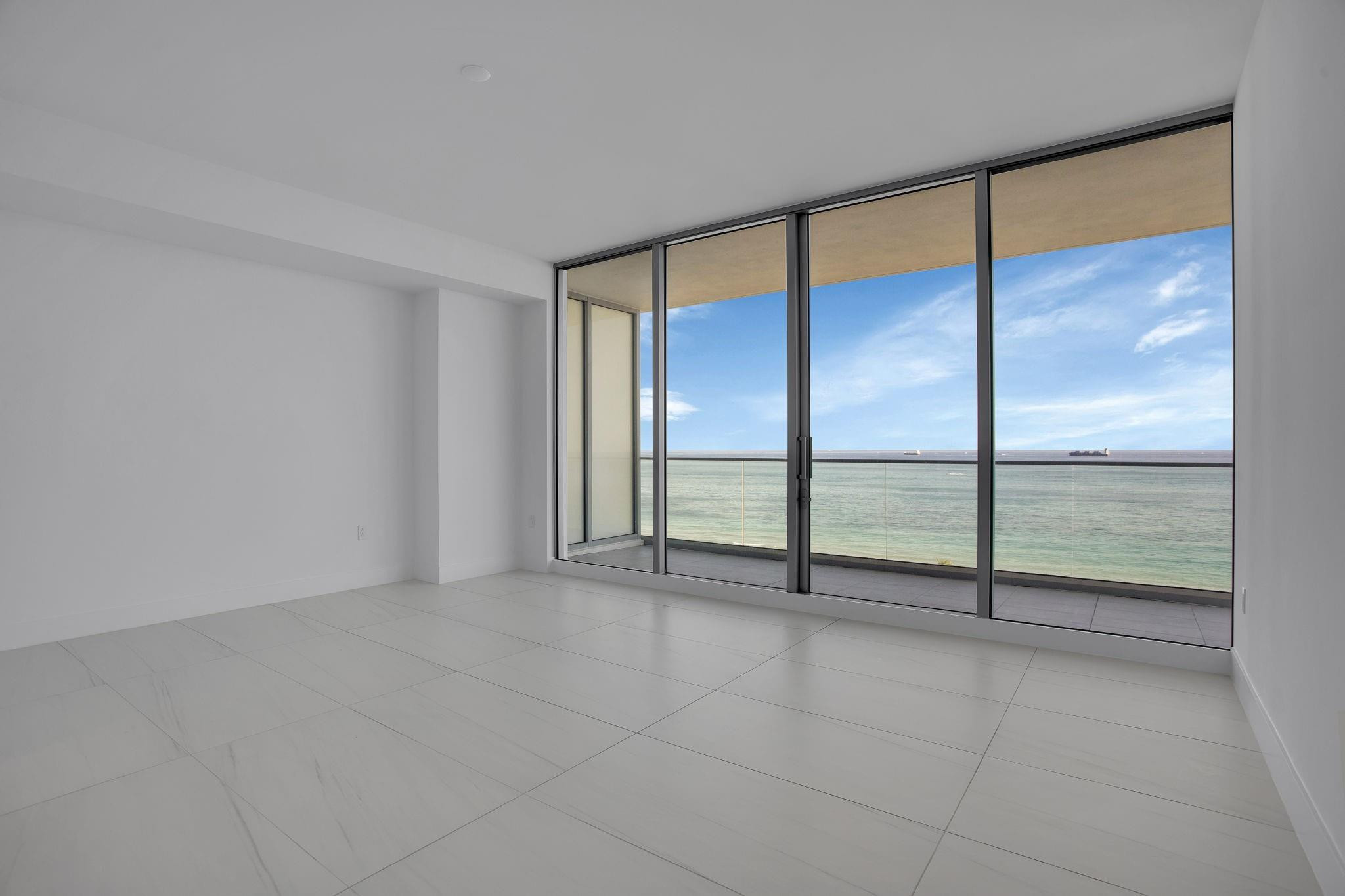 Selene Oceanfront Residen - Residential