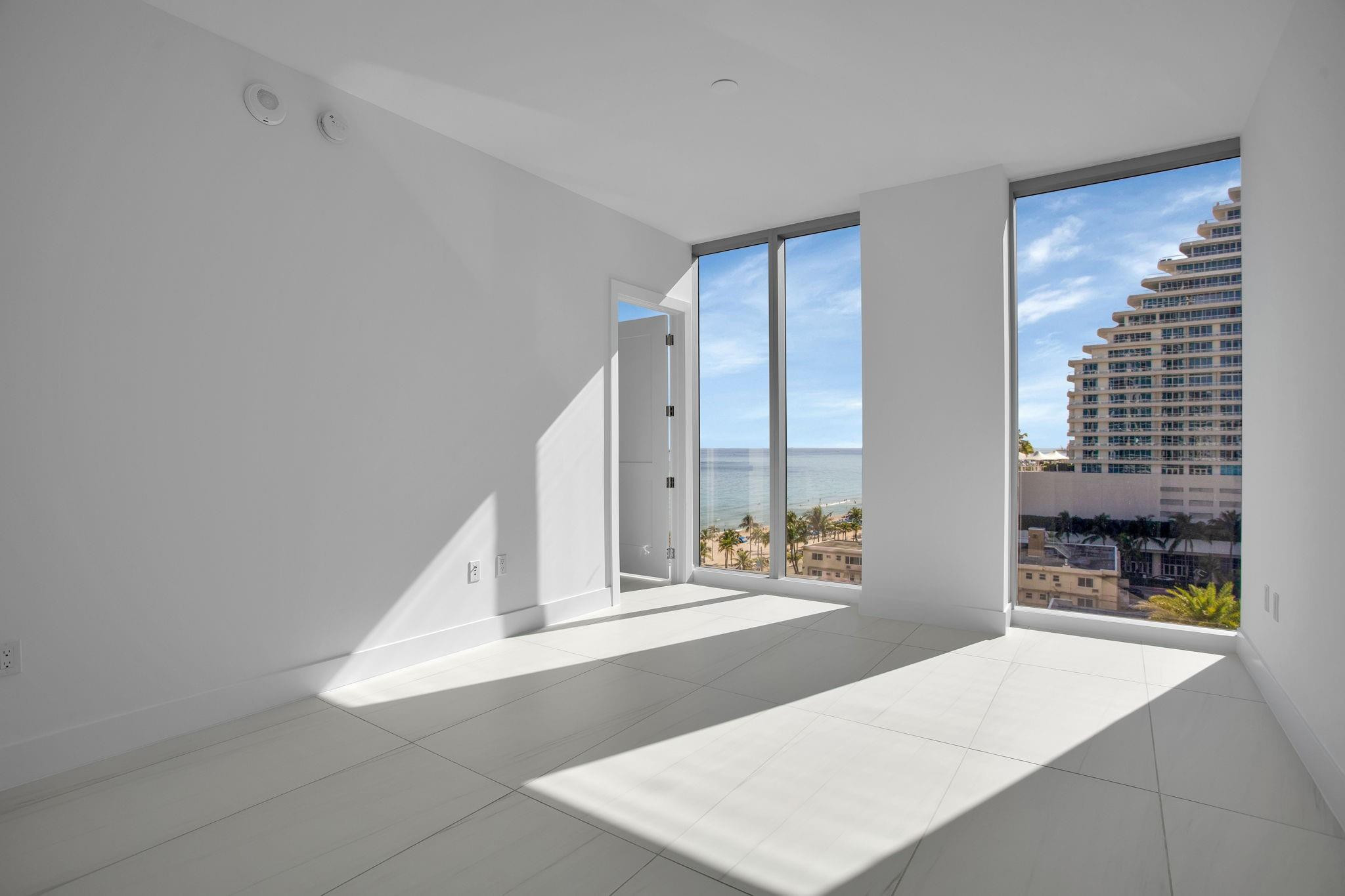 Selene Oceanfront Residen - Residential