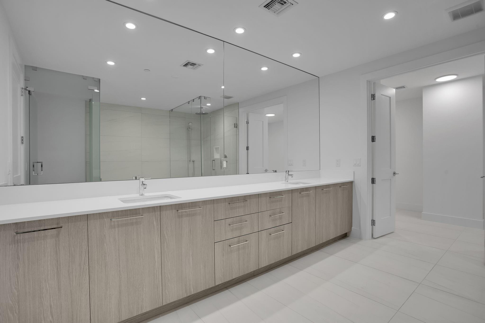 Selene Oceanfront Residen - Residential