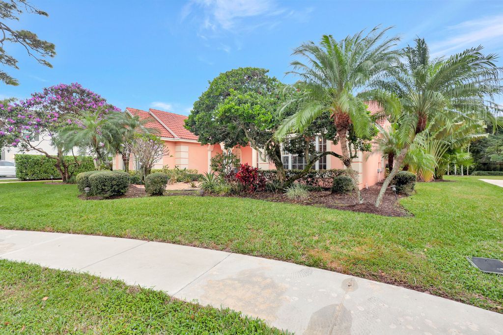 Photo of 12880 Cocoa Pine Drive, Boynton Beach, FL 33436 (MLS # R10952463)