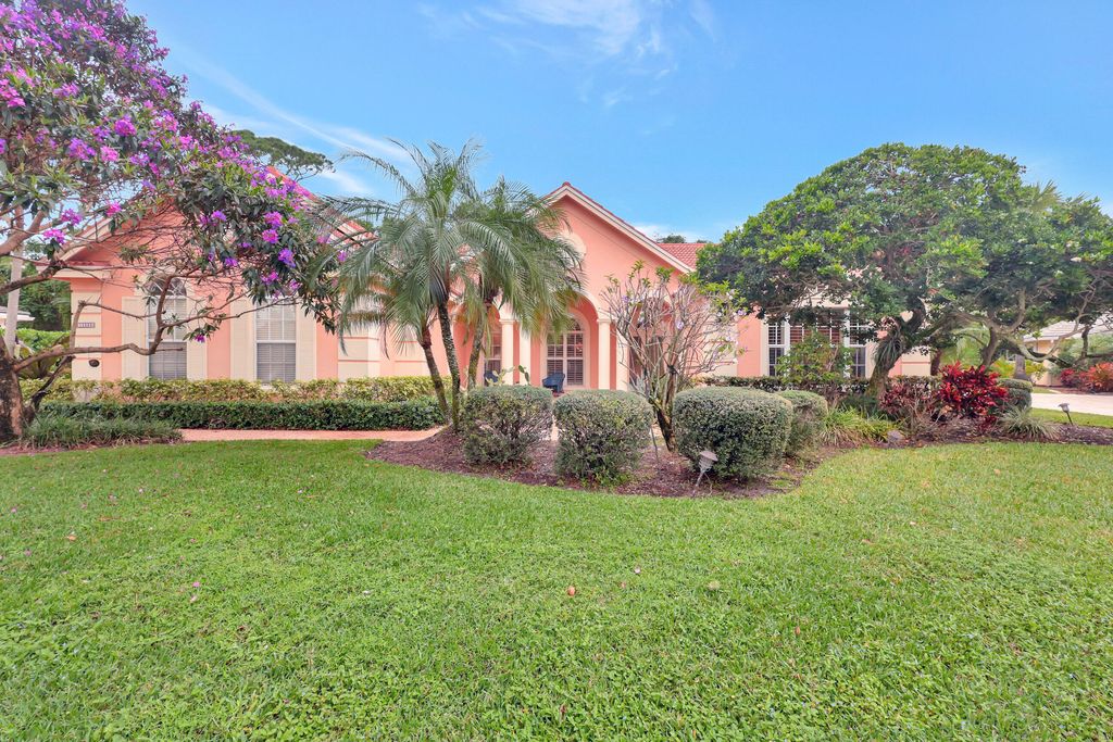 Photo of 12880 Cocoa Pine Drive, Boynton Beach, FL 33436 (MLS # R10952463)