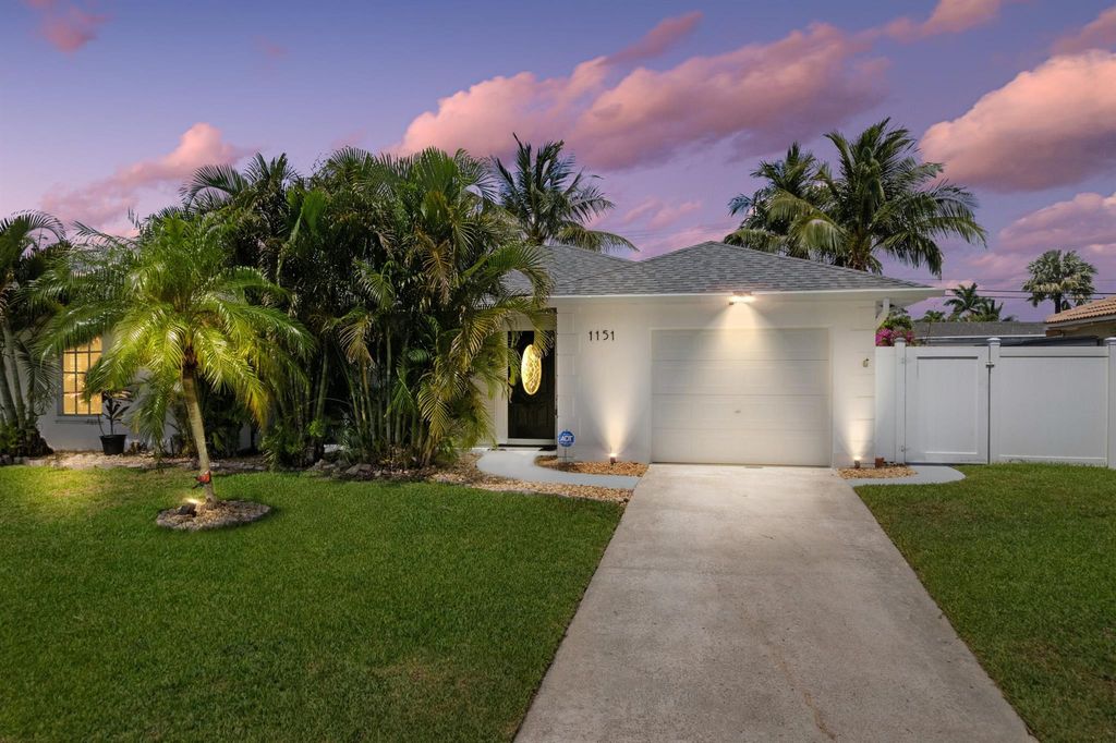 Photo of 1151 SW 12th Avenue, Boca Raton, FL 33486 (MLS # R11094646)