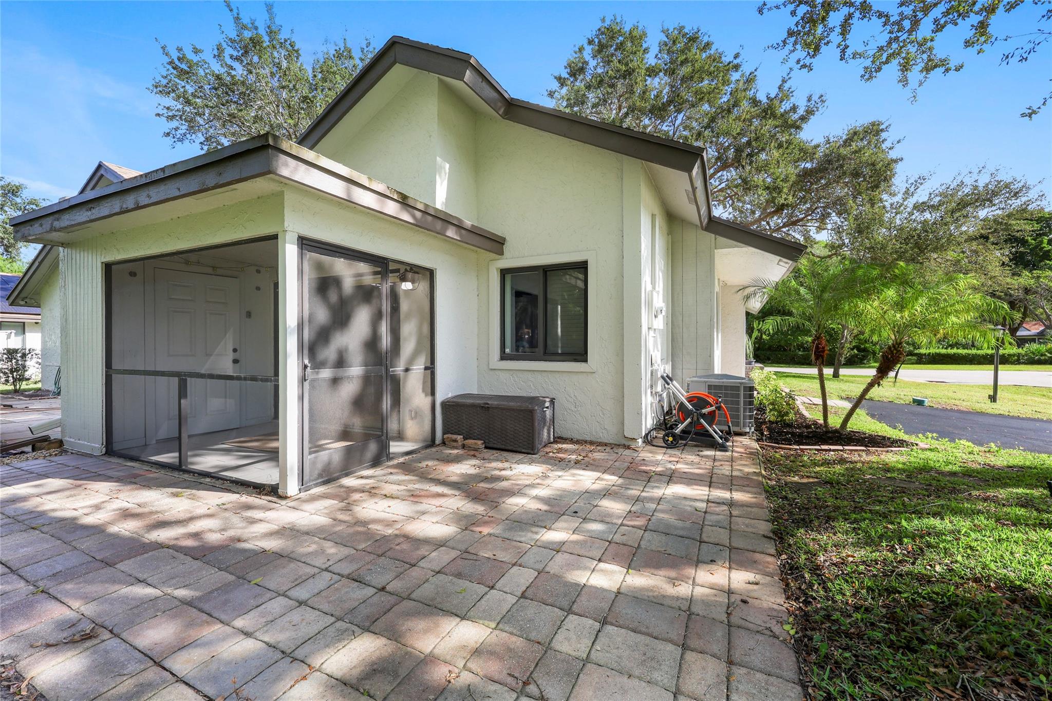 Shadywoods Ph 01 - Residential Lease