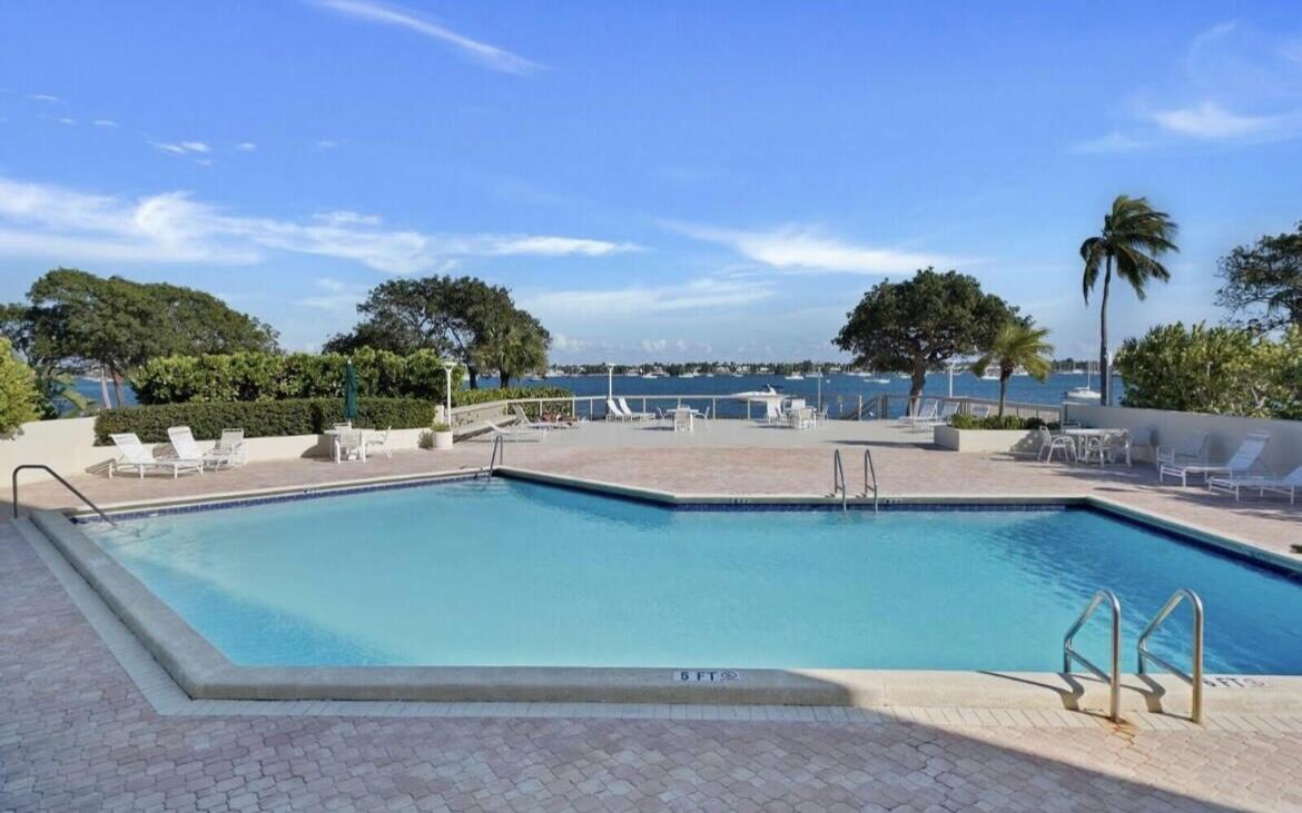 Palm Beach House - Residential