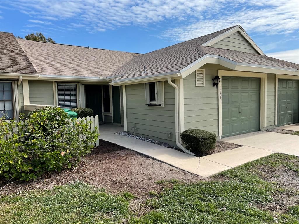 Photo of 1486 SE Colchester Circle, Port Saint Lucie, FL 34952 (MLS # R10772819)