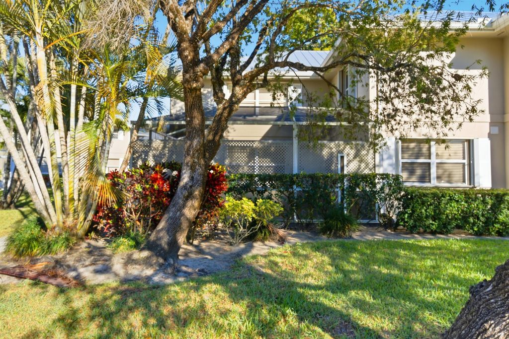 Photo of 2842 SW Lakemont Place, Palm City, FL 34990 (MLS # R11160161)