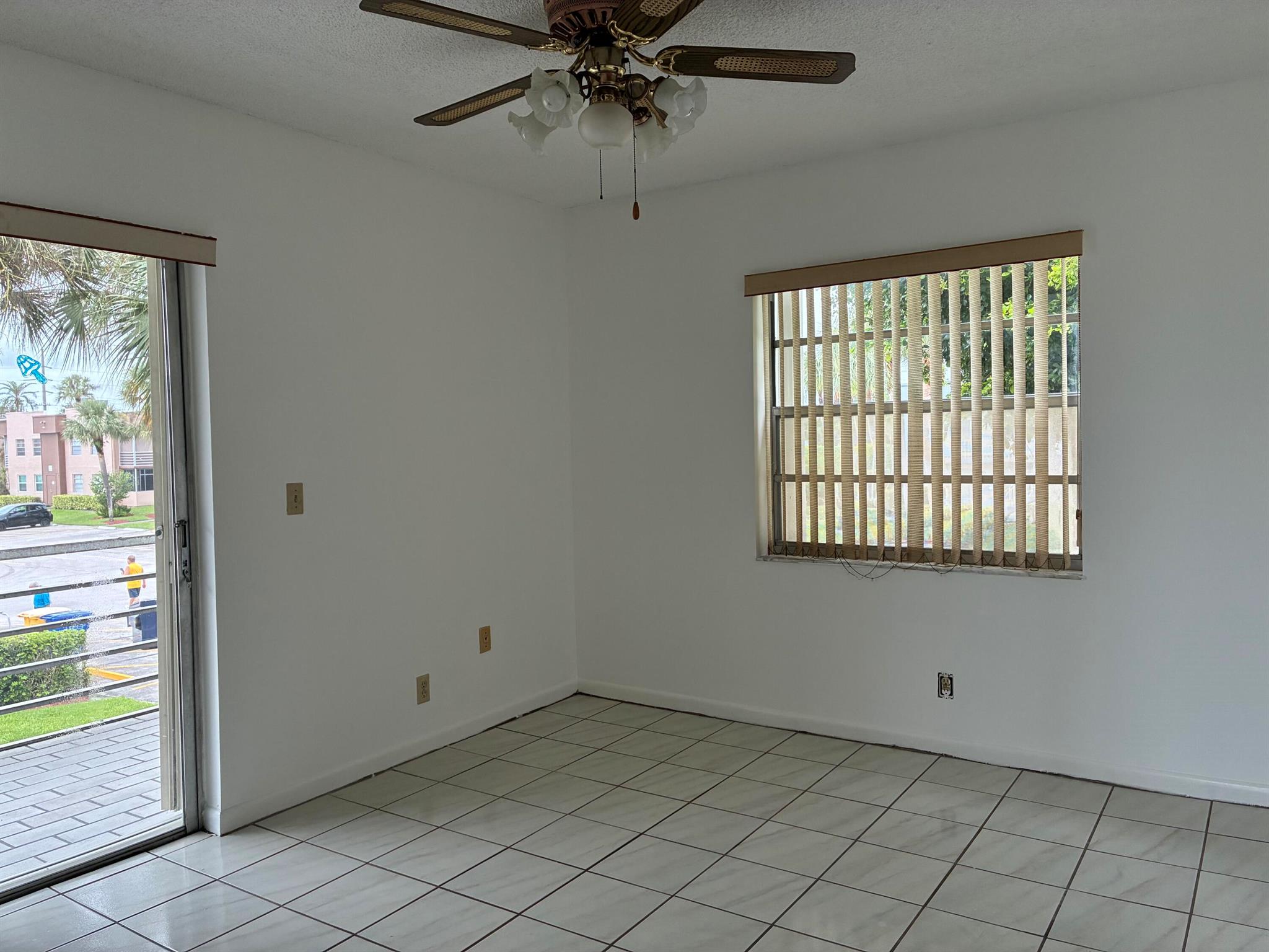 KINGS POINT BURGUNDY COND - Residential