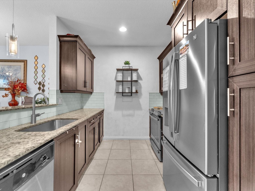 COLONY RESERVE - Residential