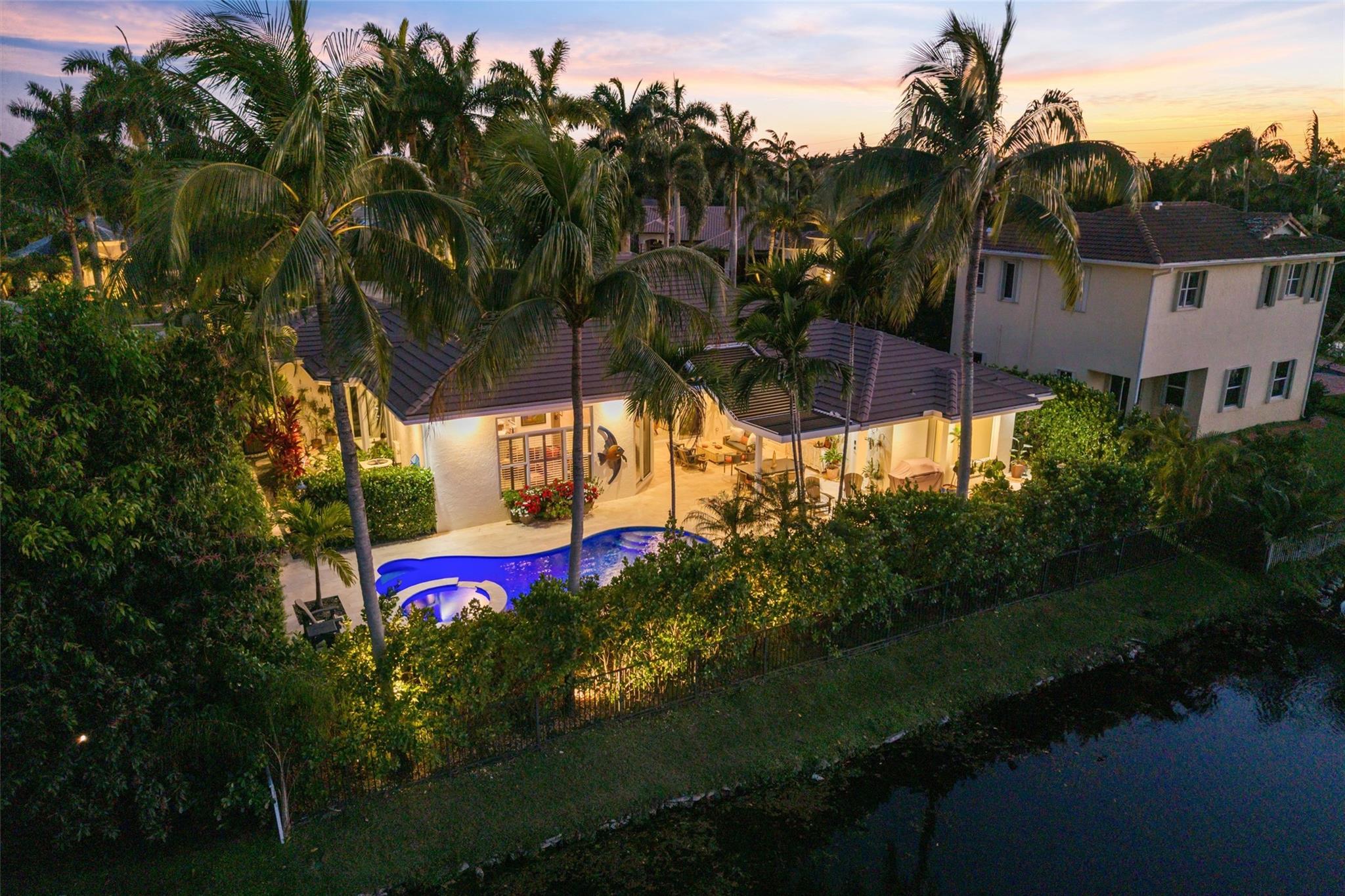 317 Windmill Palm Ave