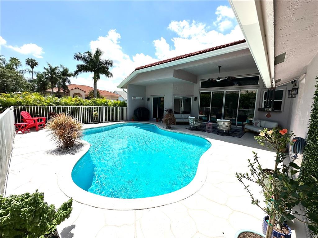 HIDDEN HAMMOCKS ESTATES - Residential