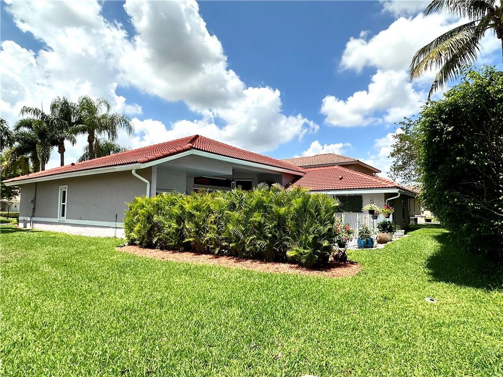 HIDDEN HAMMOCKS ESTATES - Residential