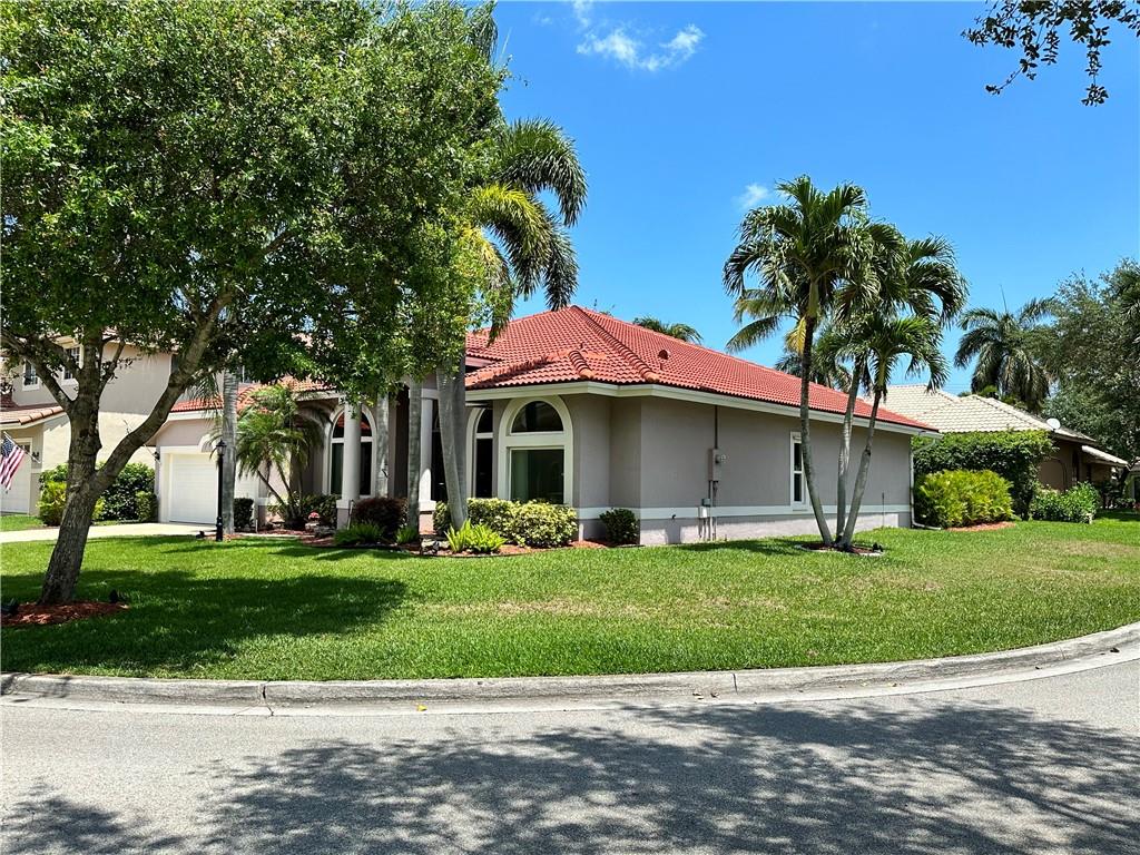 HIDDEN HAMMOCKS ESTATES - Residential