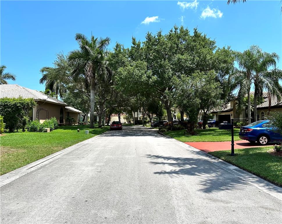 HIDDEN HAMMOCKS ESTATES - Residential