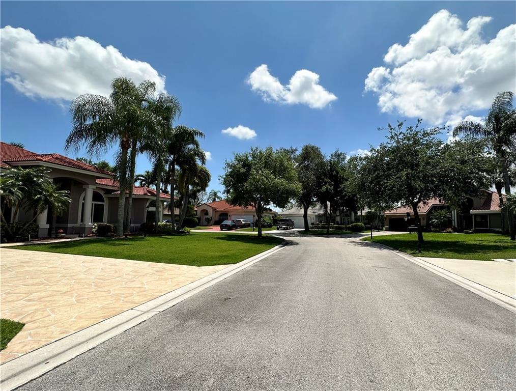 HIDDEN HAMMOCKS ESTATES - Residential