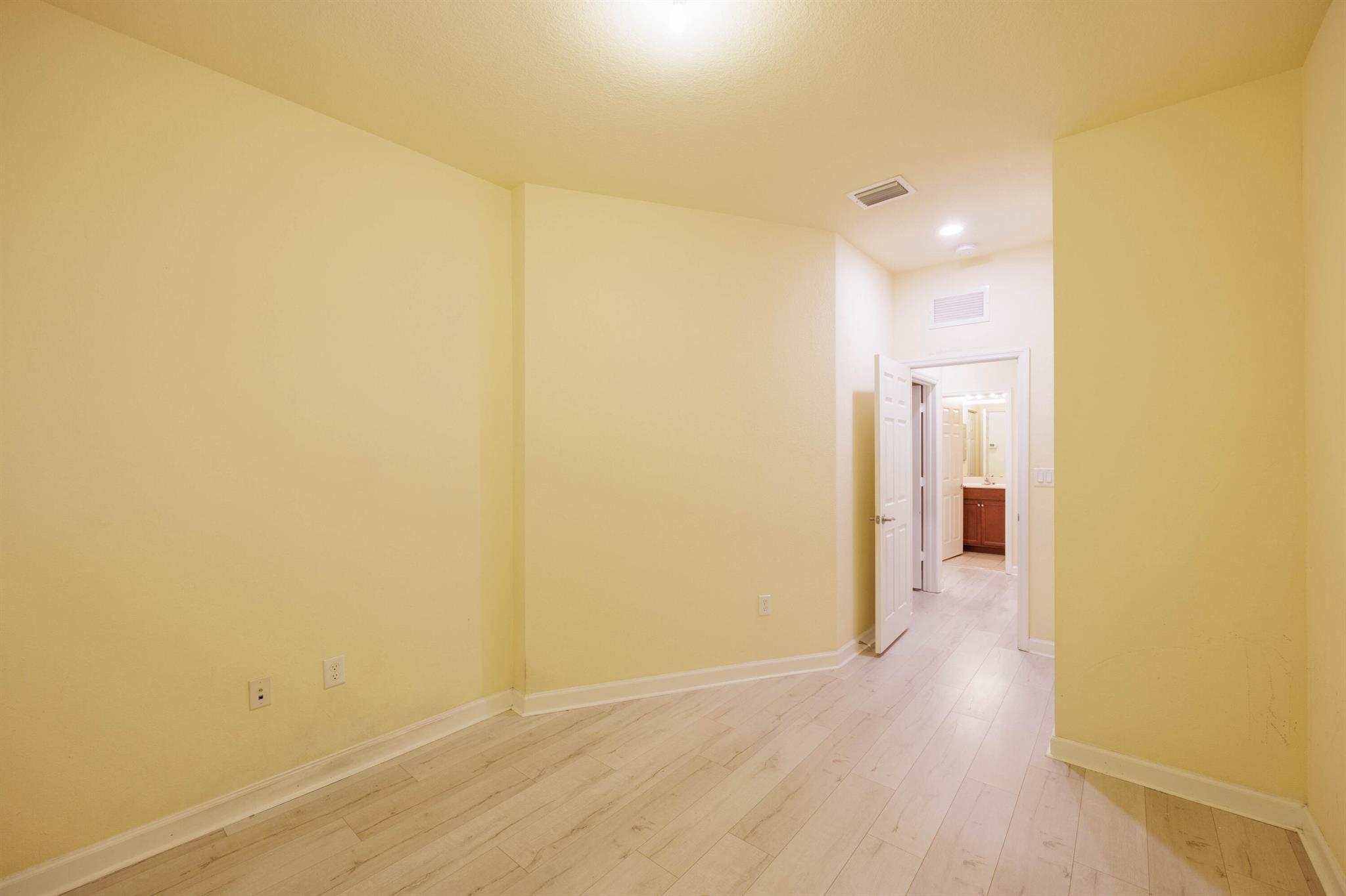 CHELSEA PLACE 181-150 B - Residential Lease