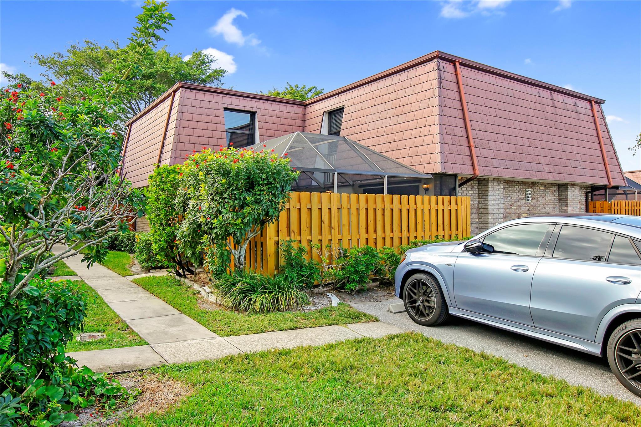 Courtyards At Boca - Residential Lease