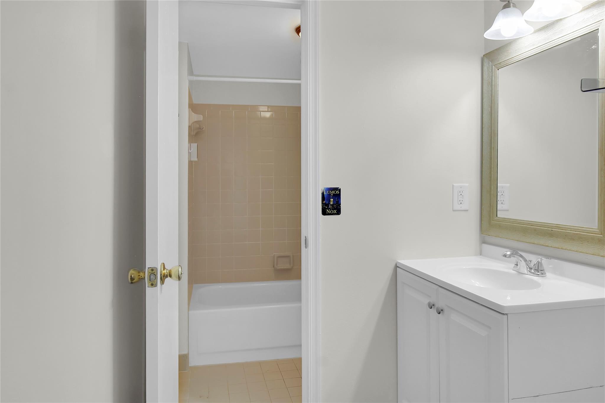 Courtyards At Boca - Residential Lease