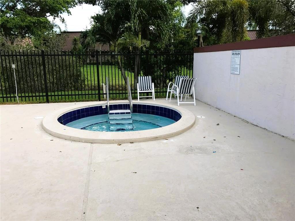Courtyards At Boca - Residential Lease