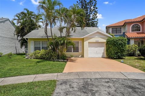 1141 SW 87th Ter Pembroke Pines FL 33025