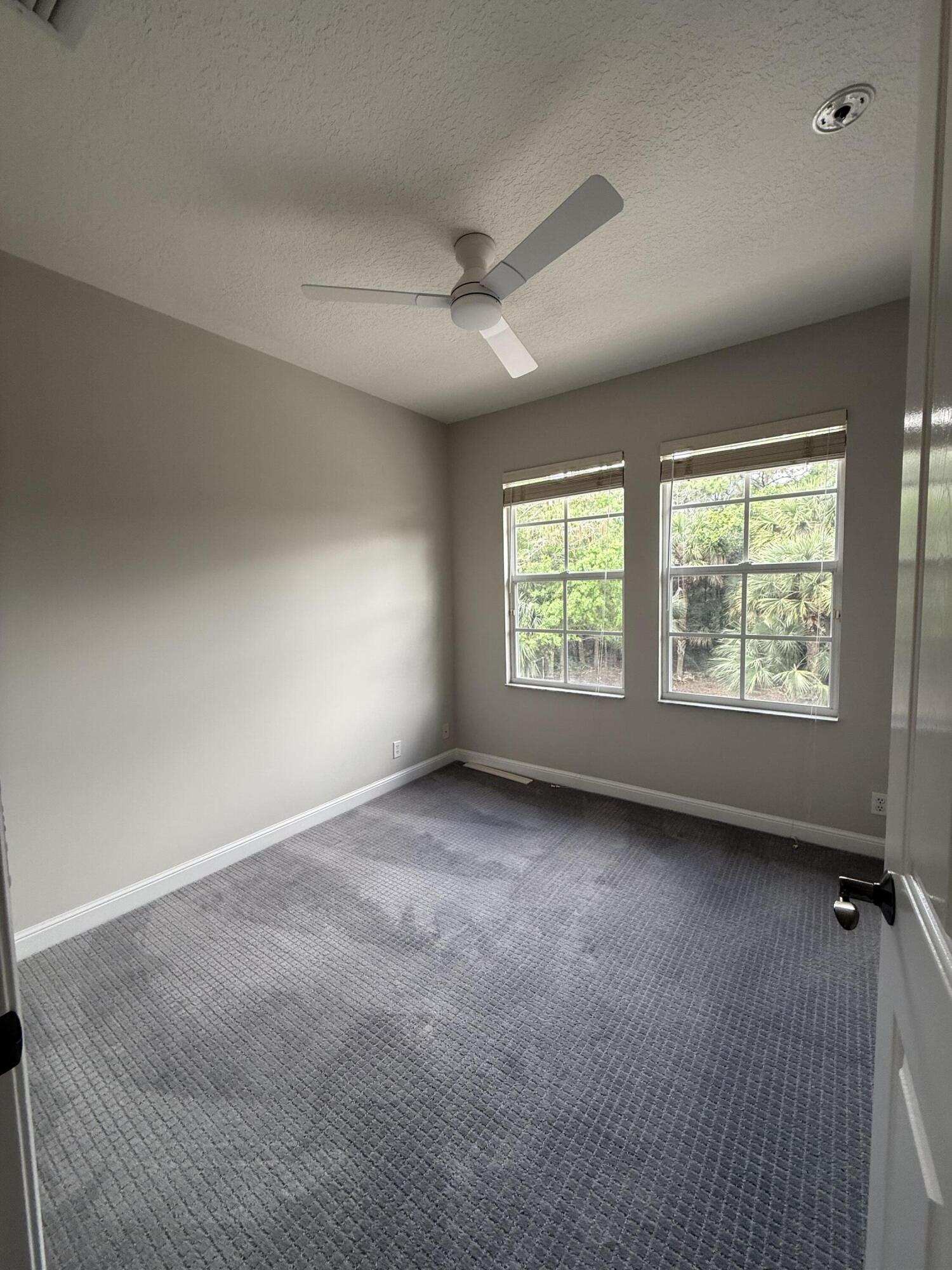 MANSIONS AT EVERGRENE WEST CONDO - Residential Lease