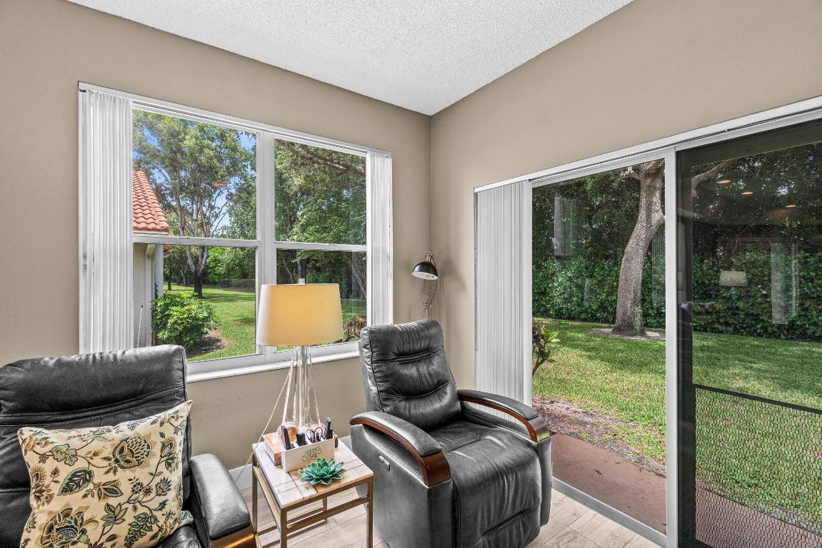 PALM ISLES - Residential