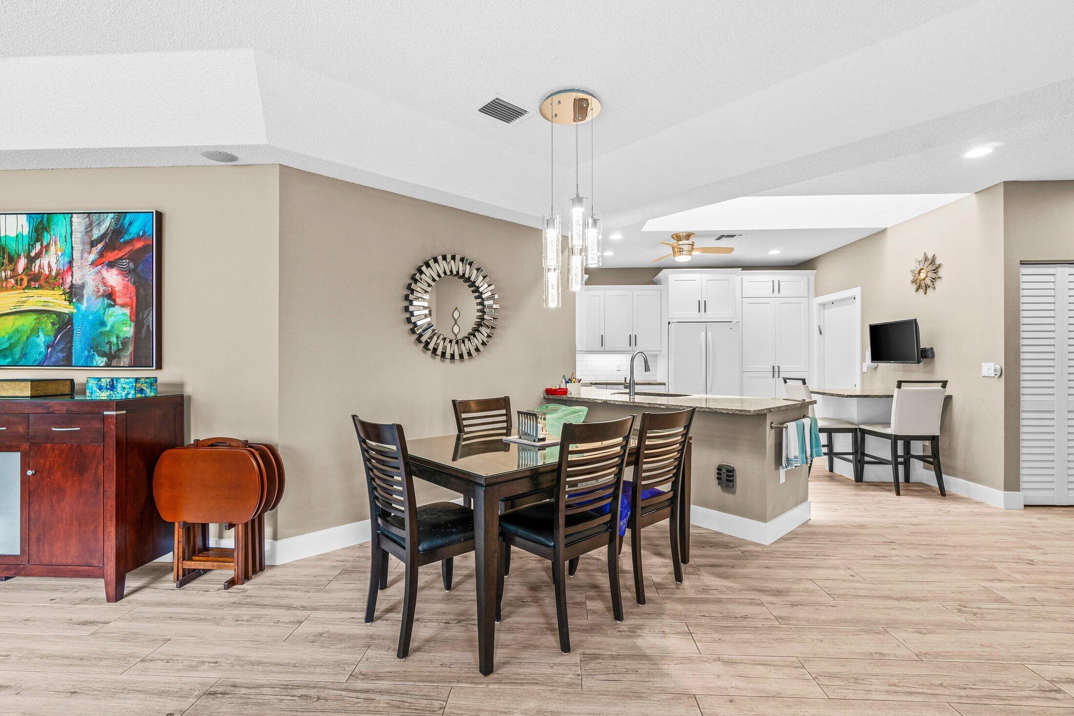 PALM ISLES - Residential