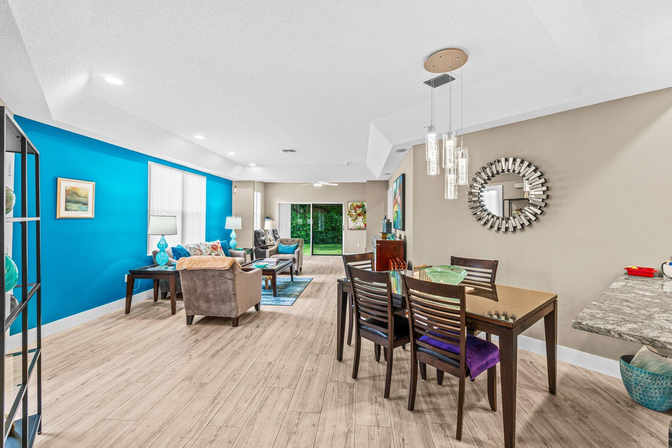 PALM ISLES - Residential