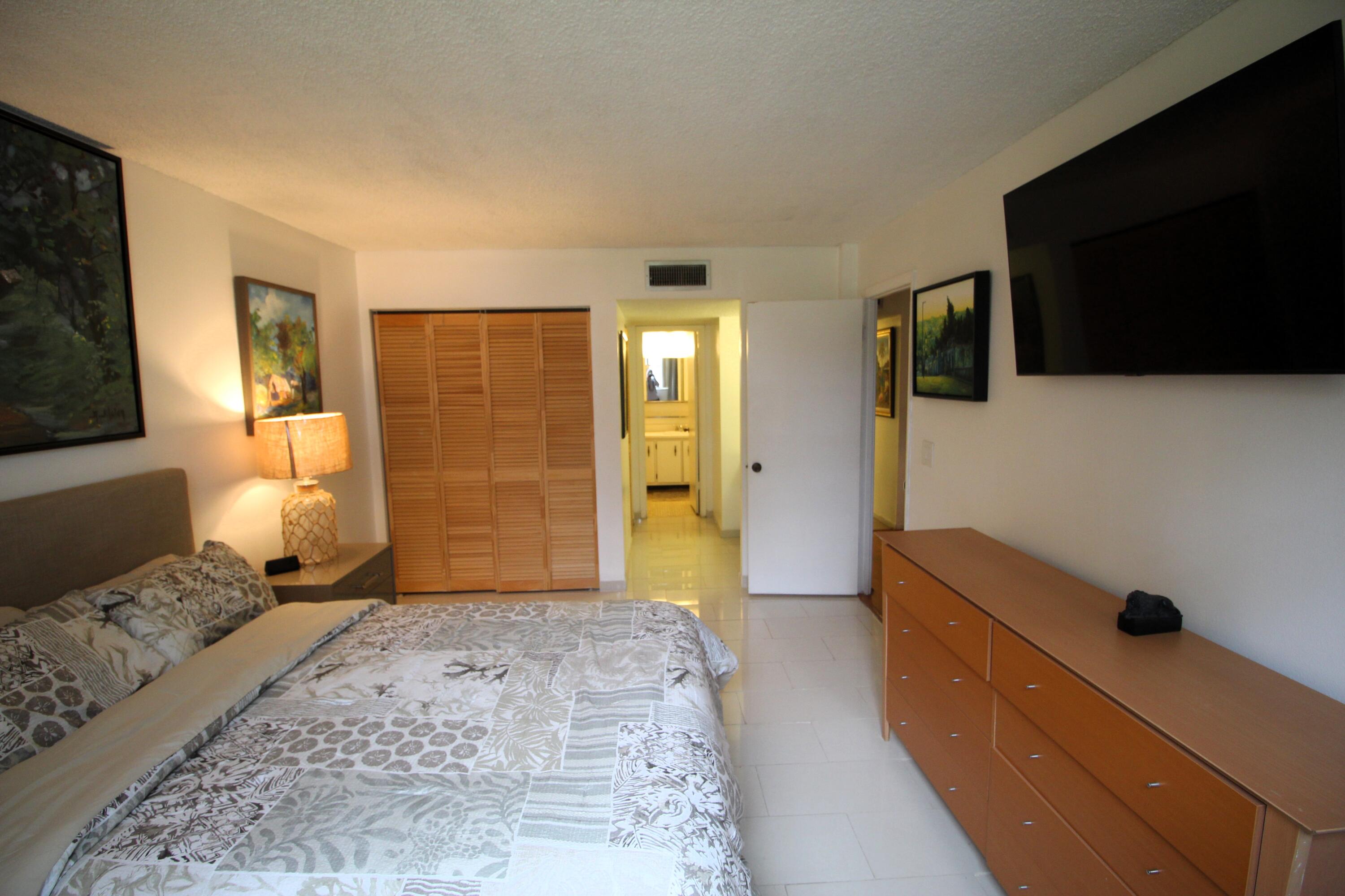 HOLIDAY SPRINGS VILLAGE 2 CONDO - Residential