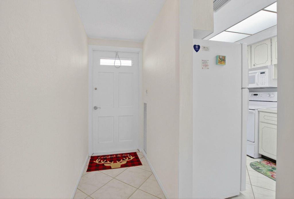 Photo of 300 NE 20th Street #8060, Boca Raton, FL 33431 (MLS # R11097054)