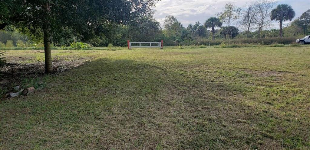 MONTURA RANCH STATES - Land