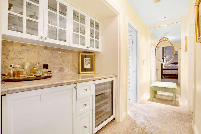 POLO ISLAND CONDO - Residential