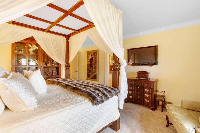 POLO ISLAND CONDO - Residential