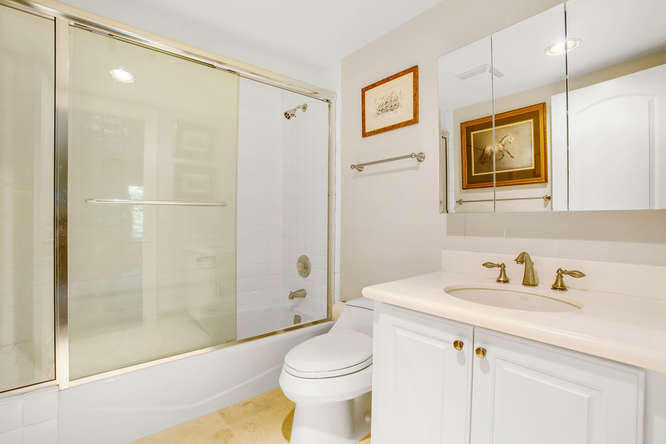 POLO ISLAND CONDO - Residential