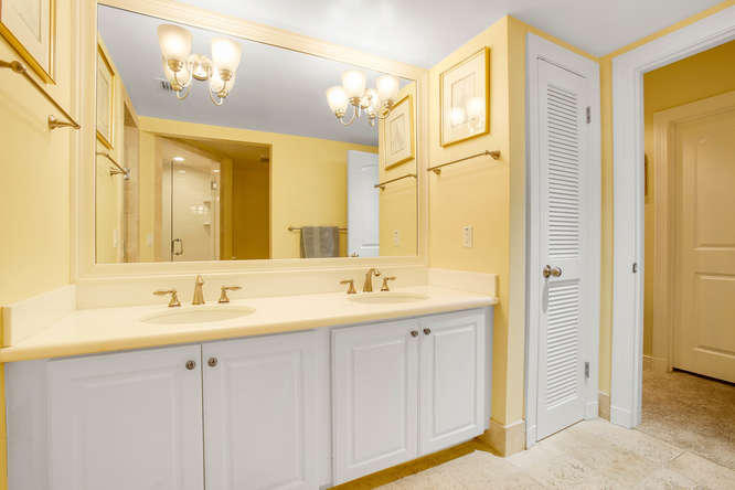 POLO ISLAND CONDO - Residential