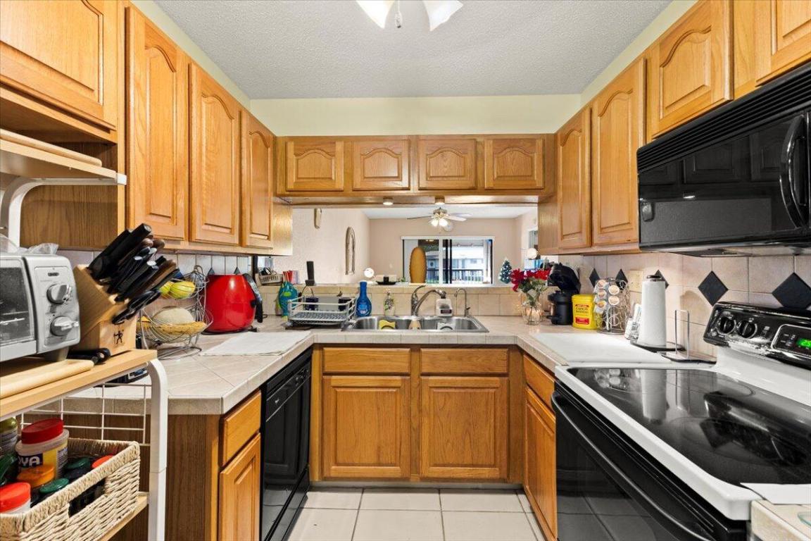 Tamarac Gardens - Residential