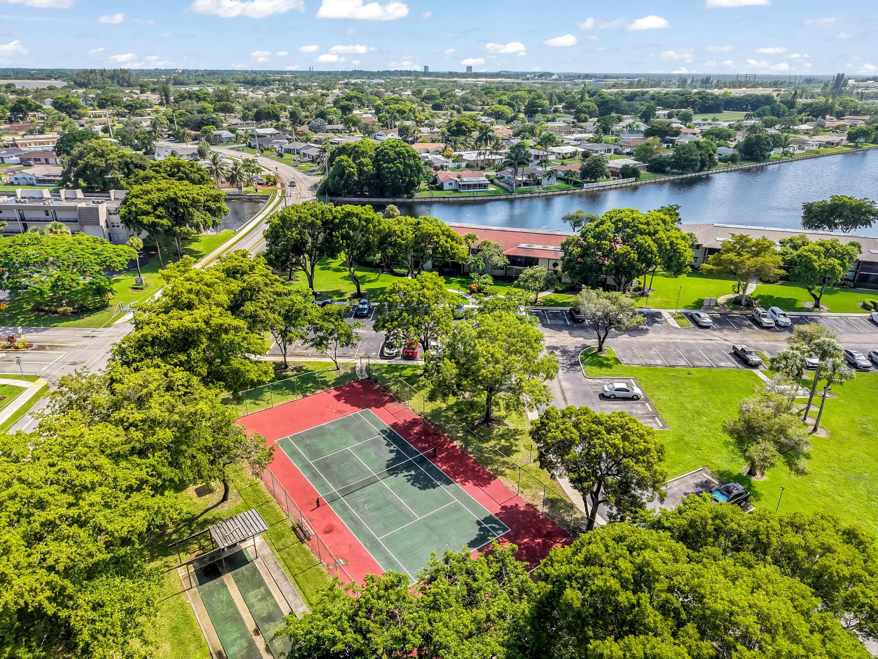 Tamarac Gardens - Residential