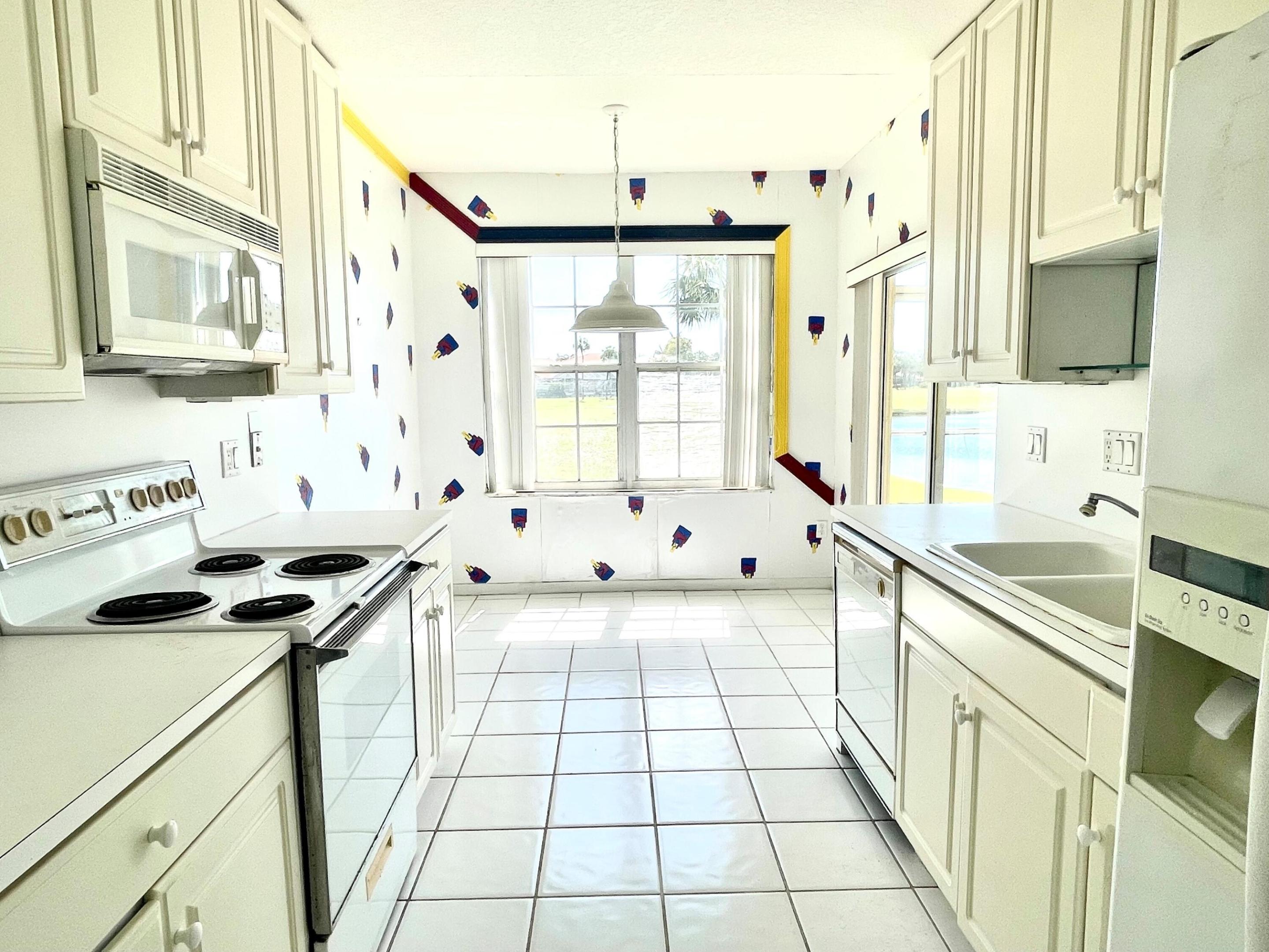 ST TROPEZ AT BOCA GOLF COACH HOMES CONDO - Residential