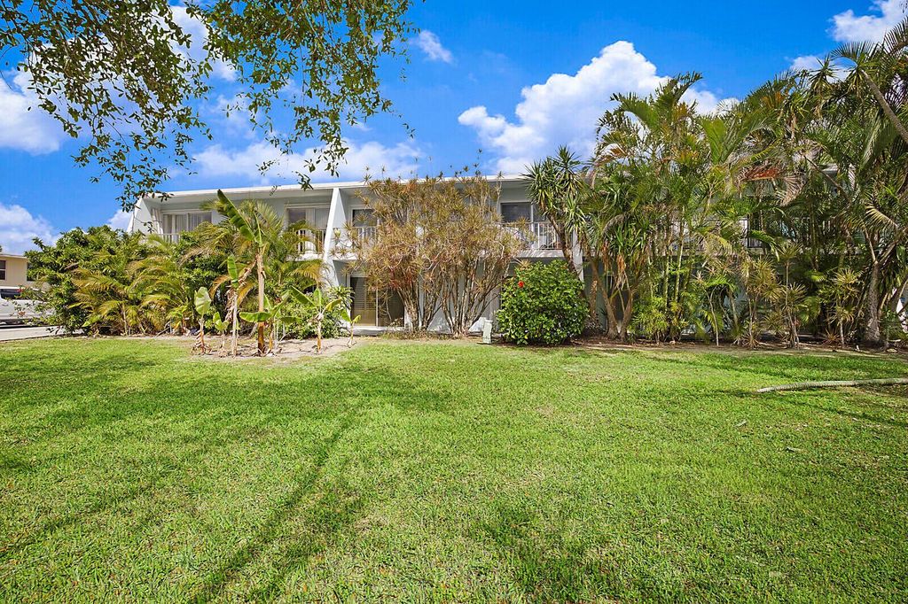 Photo of 725 Hummingbird Way #106, North Palm Beach, FL 33408 (MLS # R11106340)
